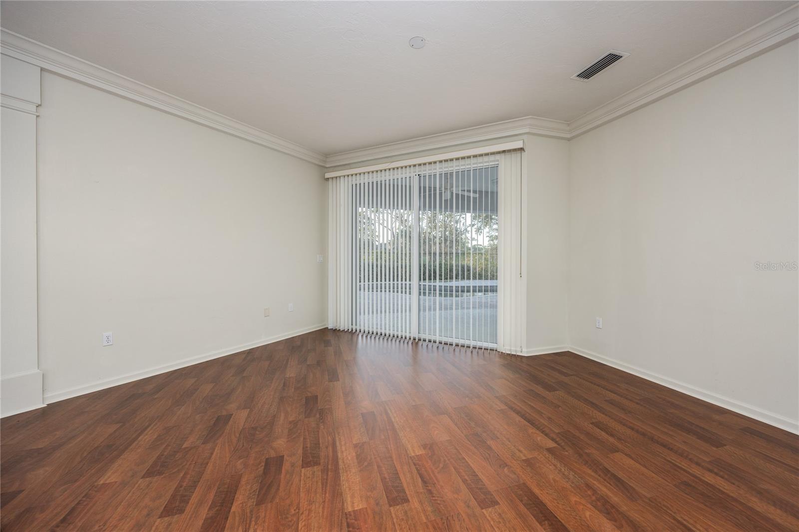 BAY OAKS ESTATES - Residential