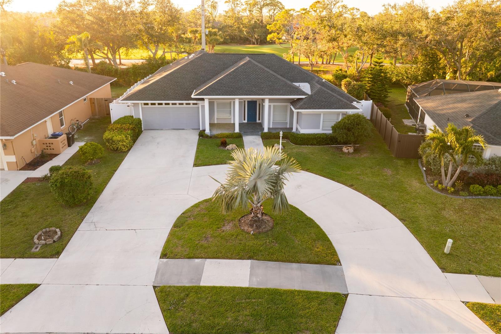 BAY OAKS ESTATES - Residential