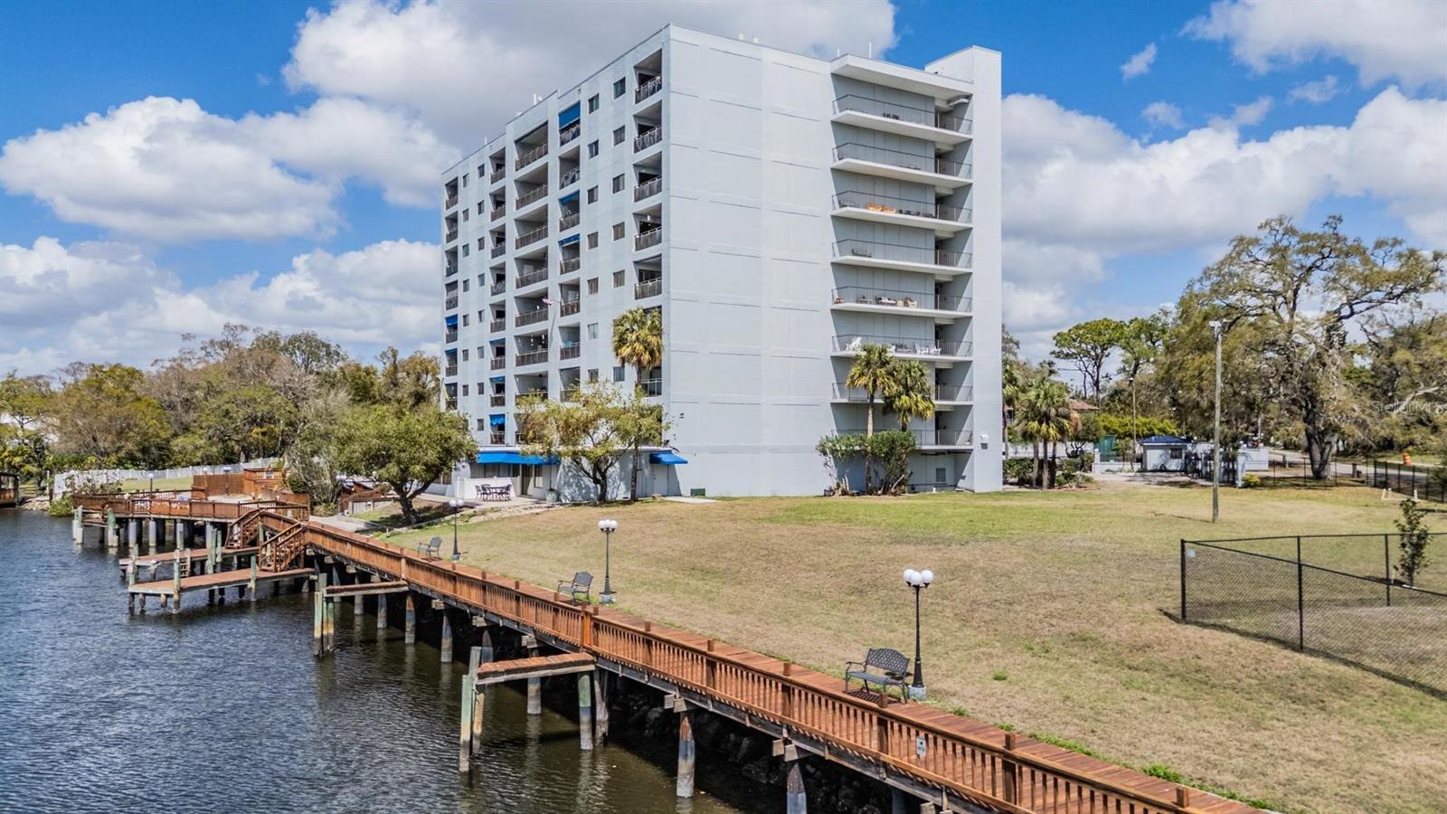 DOCKSIDE A CONDO - Residential