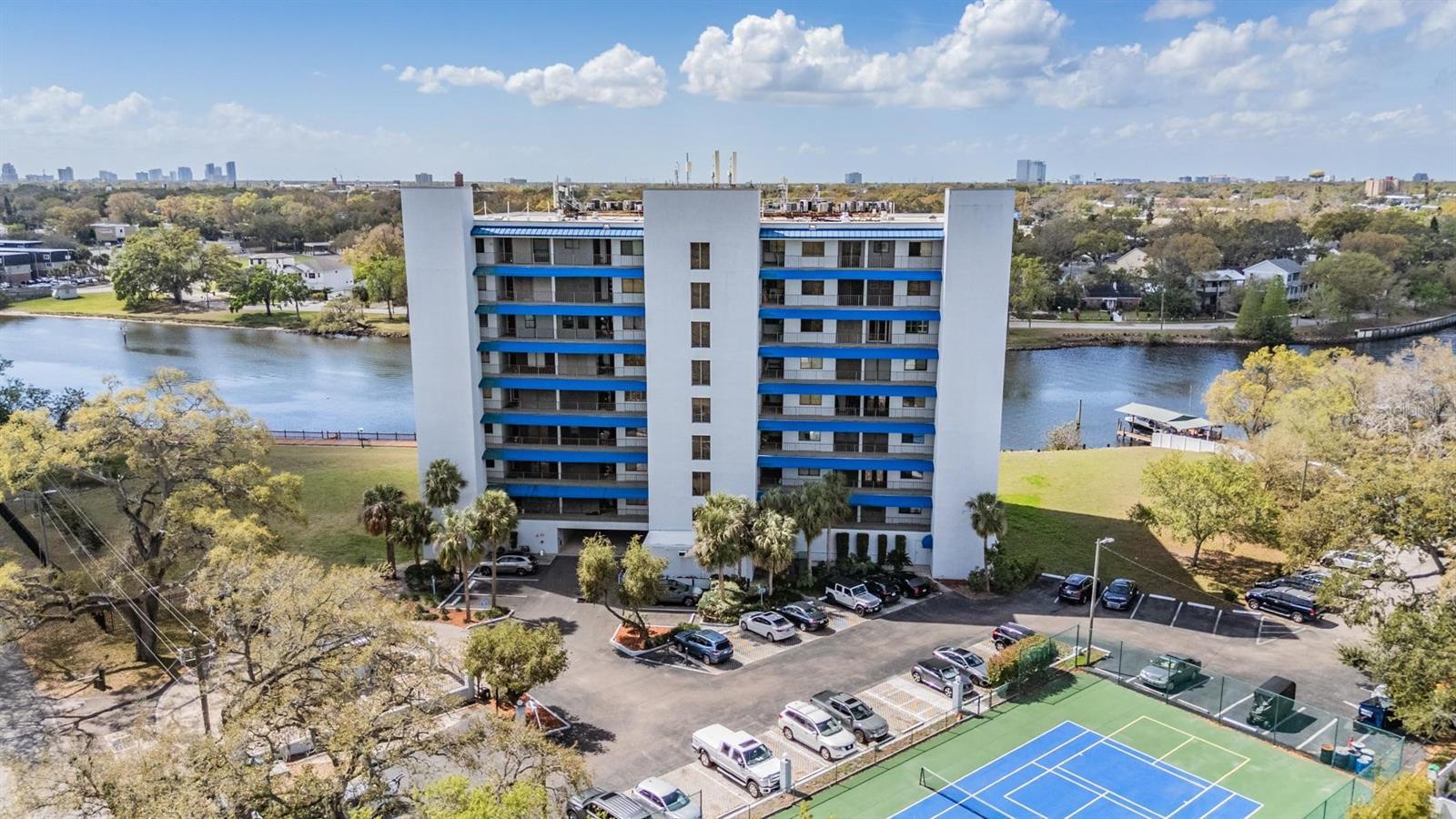 DOCKSIDE A CONDO - Residential