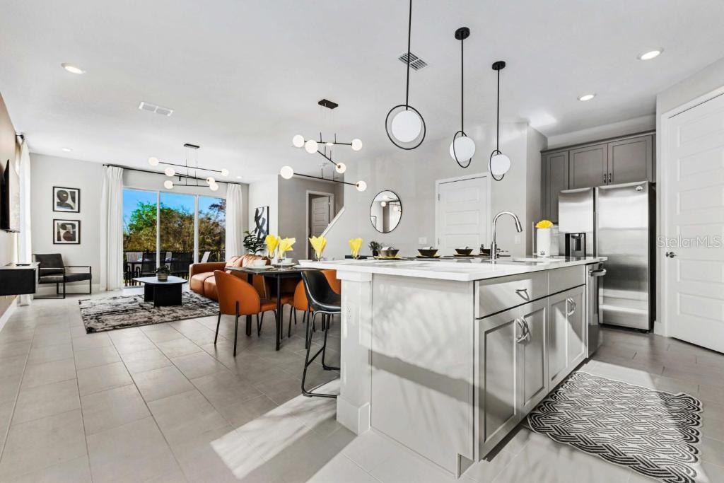 7904 SPECTRUM DRIVE