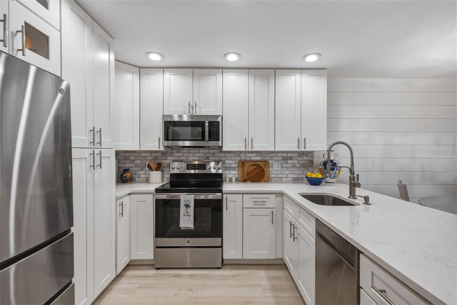 230 MEDALLION BOULEVARD F