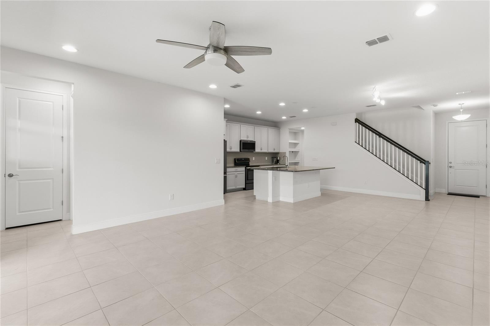 BAYSIDE TERRACE - Residential