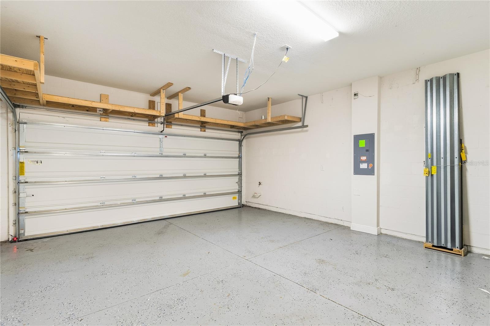 BAYSIDE TERRACE - Residential