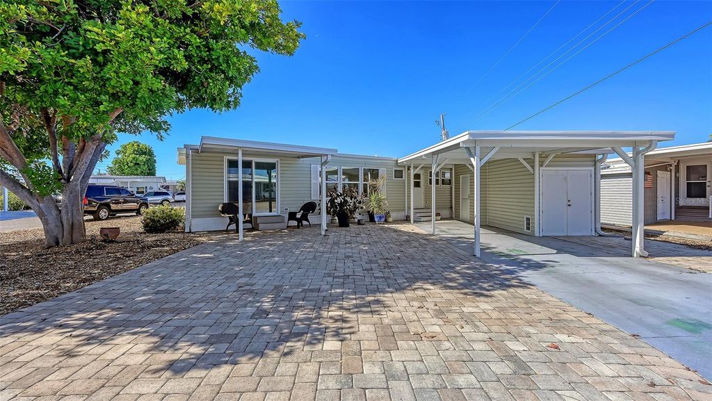 Photo of 2203 Minnesota Avenue, Bradenton, FL 34207 (MLS # A4672316)