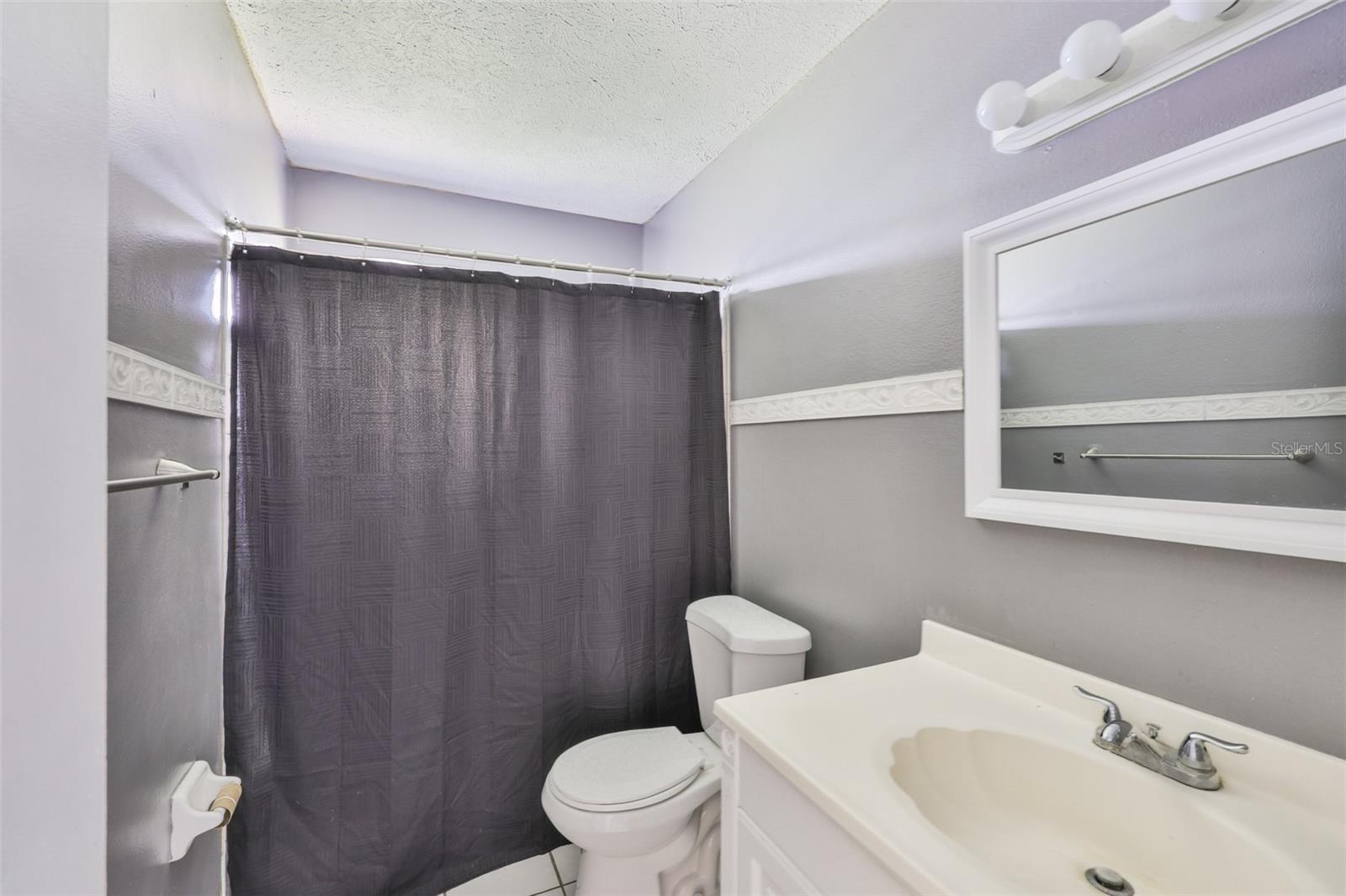 BAY CREST CONDO PH I - Residential Lease