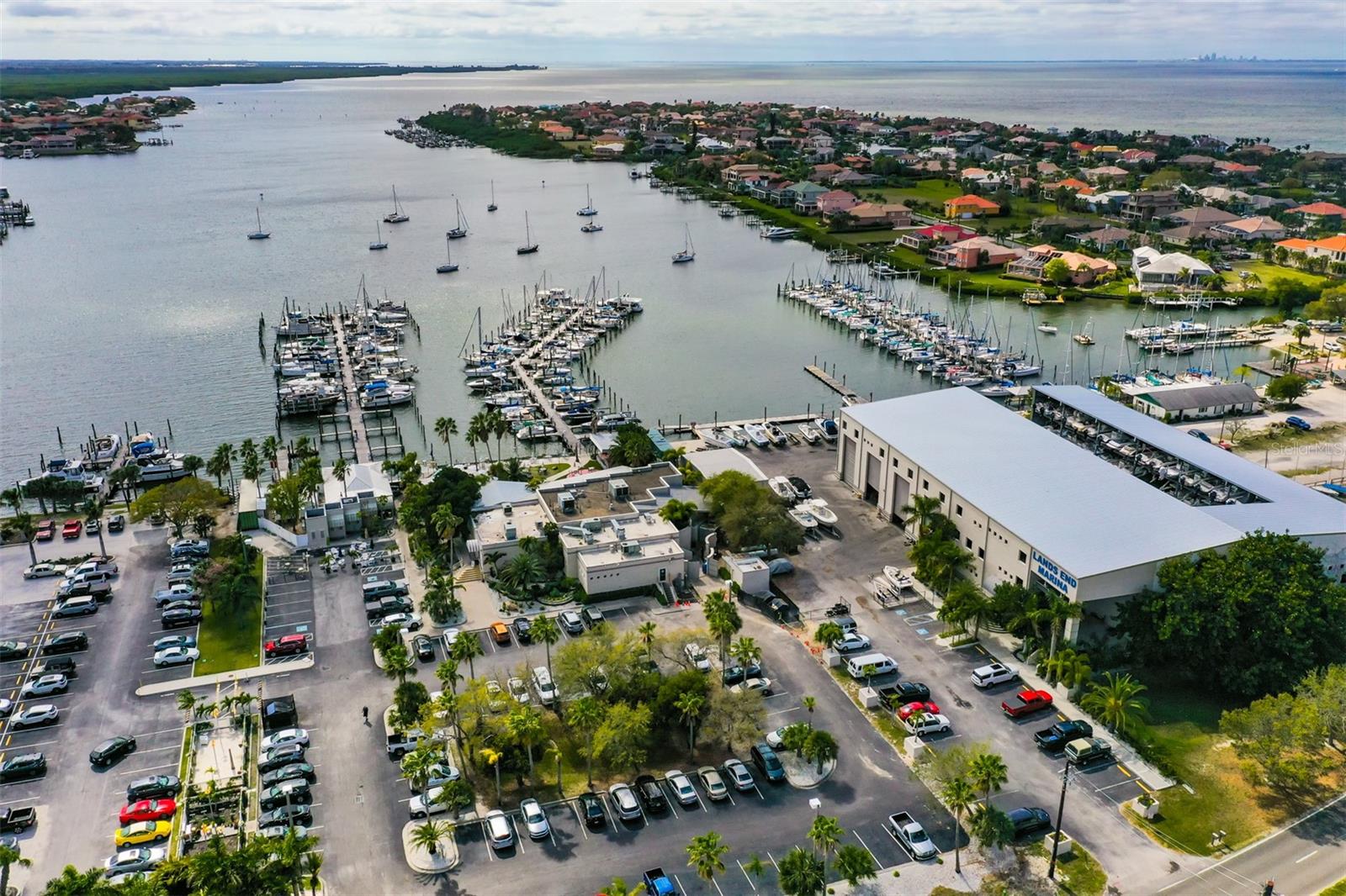 BAY CREST CONDO PH I - Residential Lease