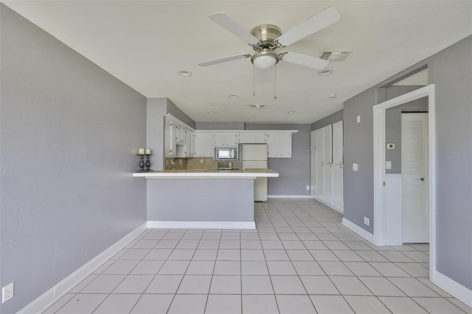 BAY CREST CONDO PH I - Residential Lease