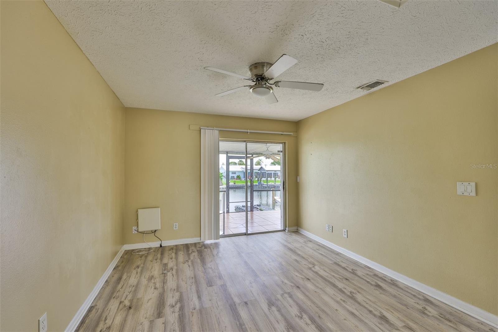 BAY CREST CONDO PH I - Residential Lease