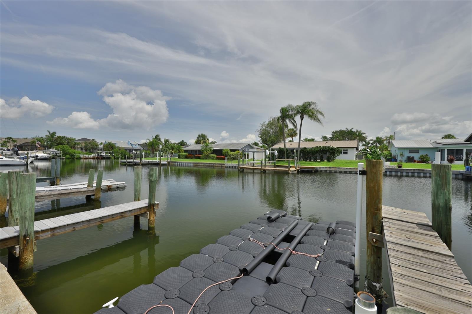BAY CREST CONDO PH I - Residential Lease
