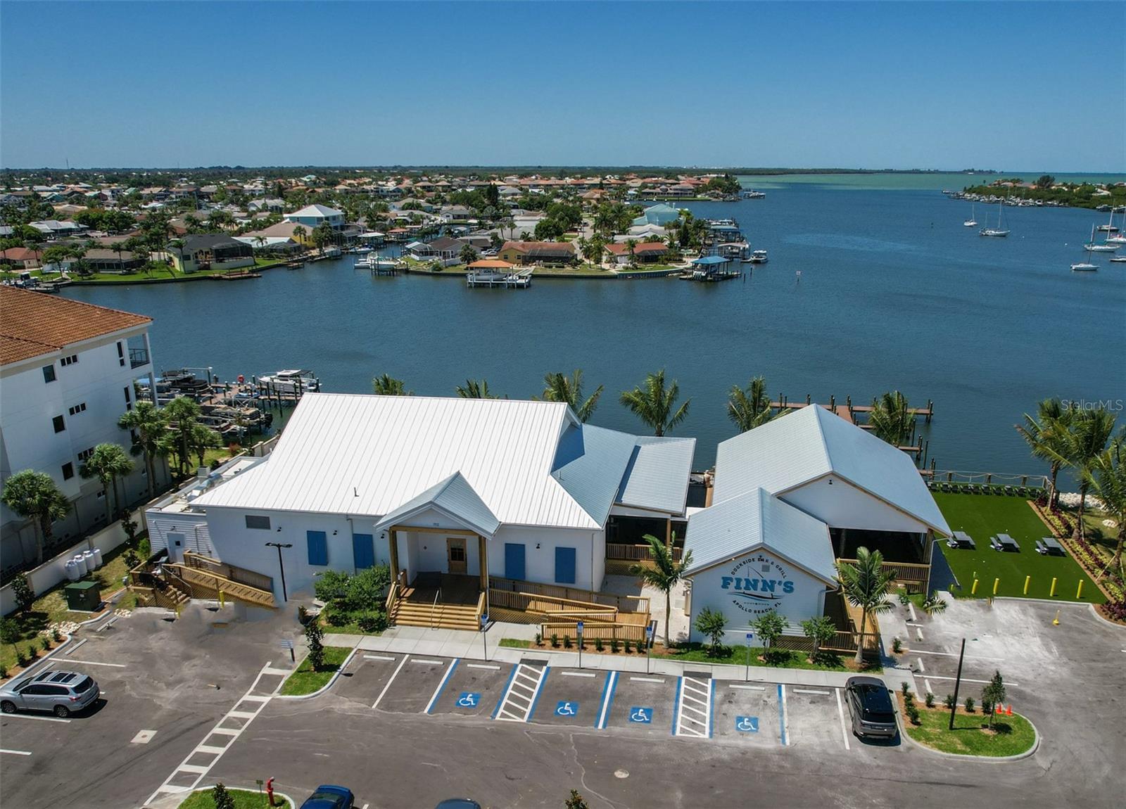 BAY CREST CONDO PH I - Residential Lease