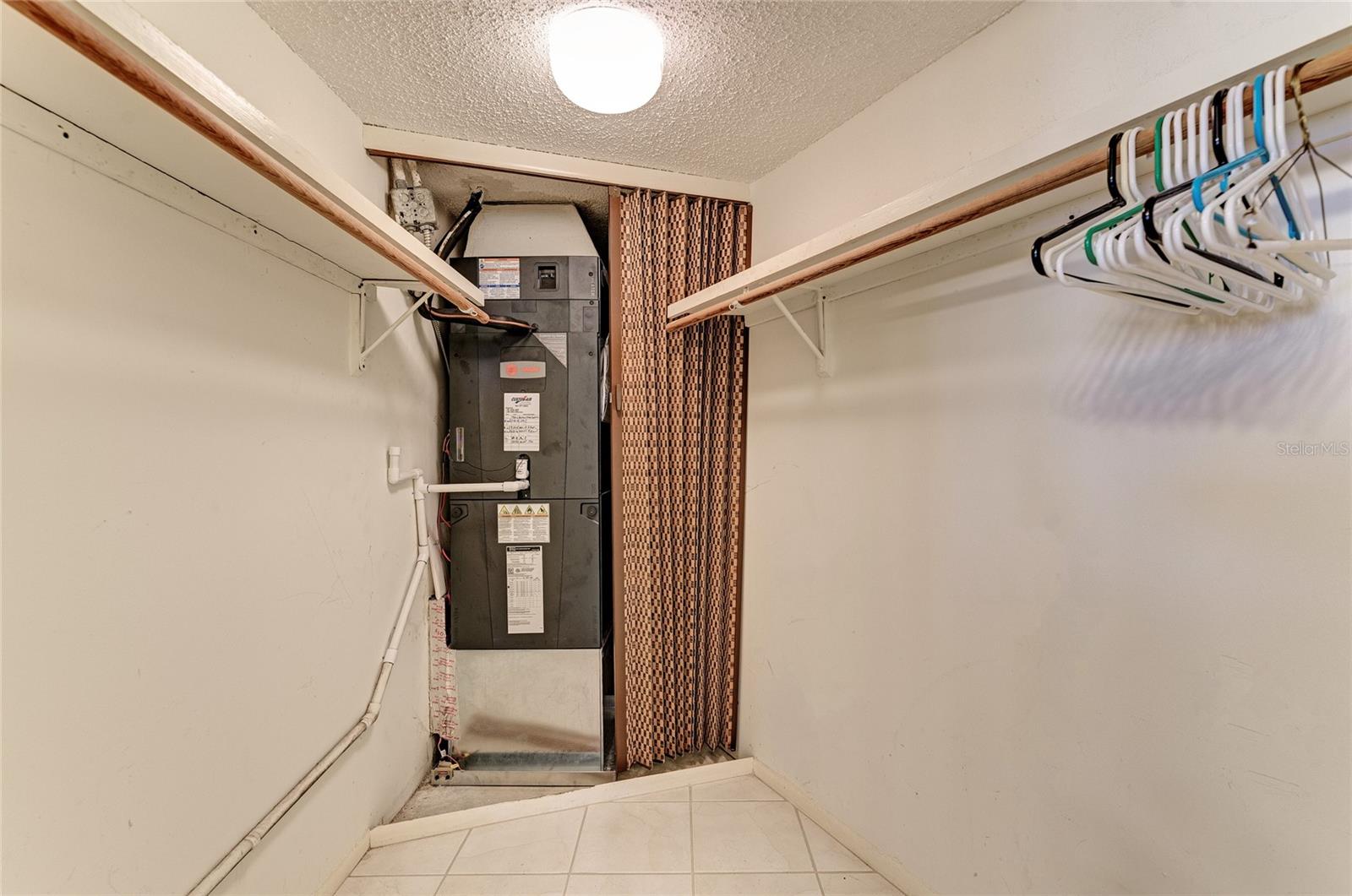 WESTCHESTER CONDO APTS UN 3 - Residential Lease