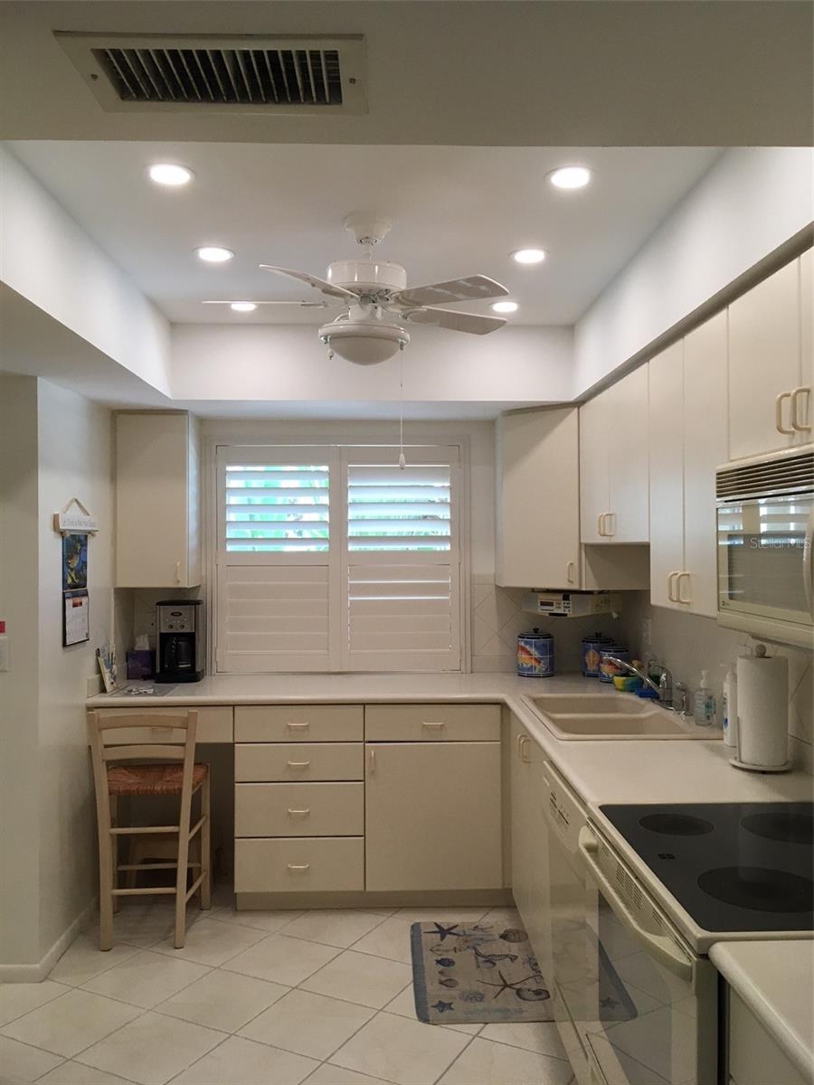 WESTCHESTER CONDO APTS UN 3 - Residential Lease