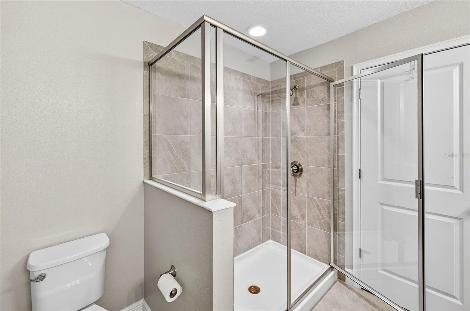 BAYSIDE TERRACE - Residential