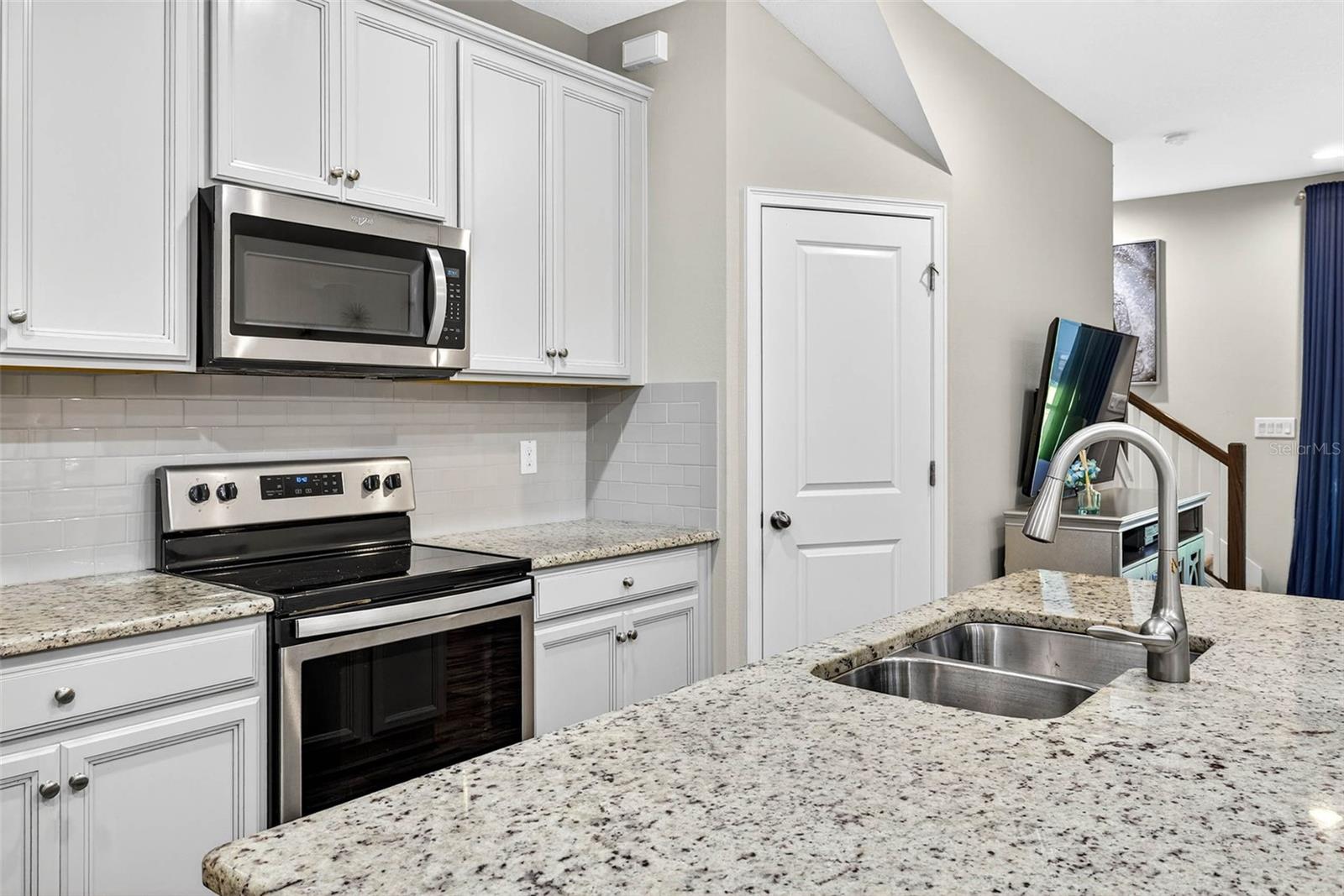 BAYSIDE TERRACE - Residential