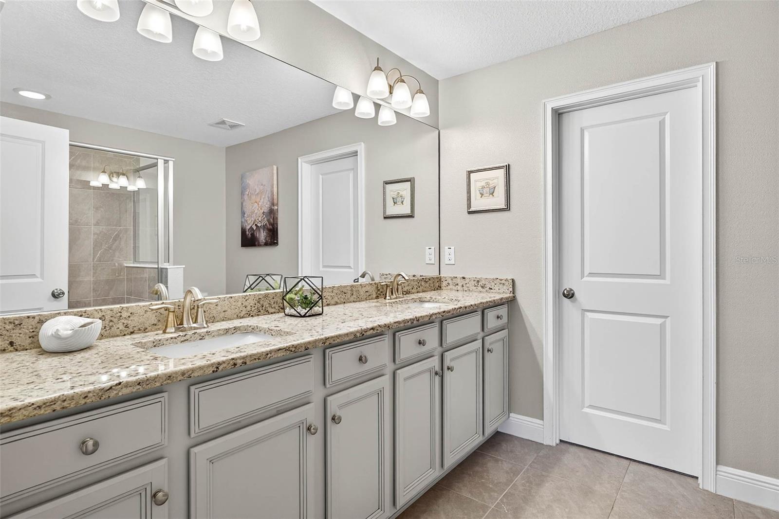 BAYSIDE TERRACE - Residential