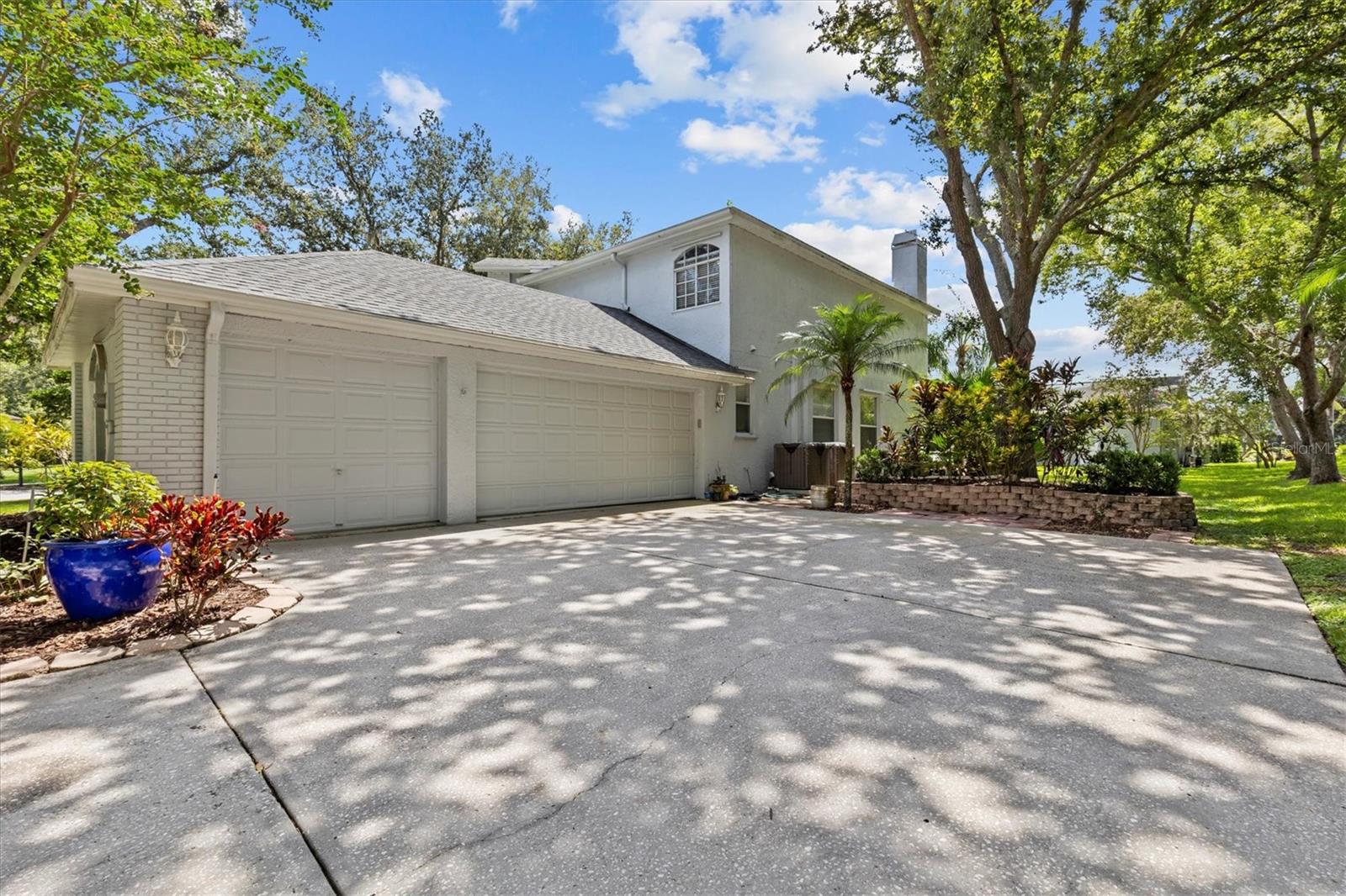 2328 WARWICK DRIVE