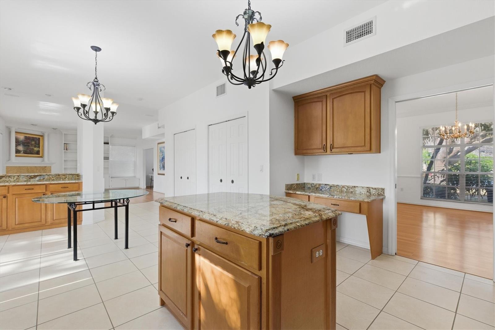 WARWICK HILLS - Residential