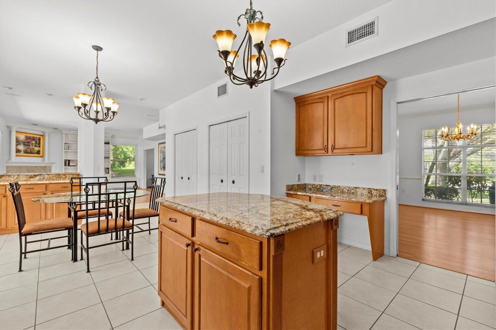 WARWICK HILLS - Residential