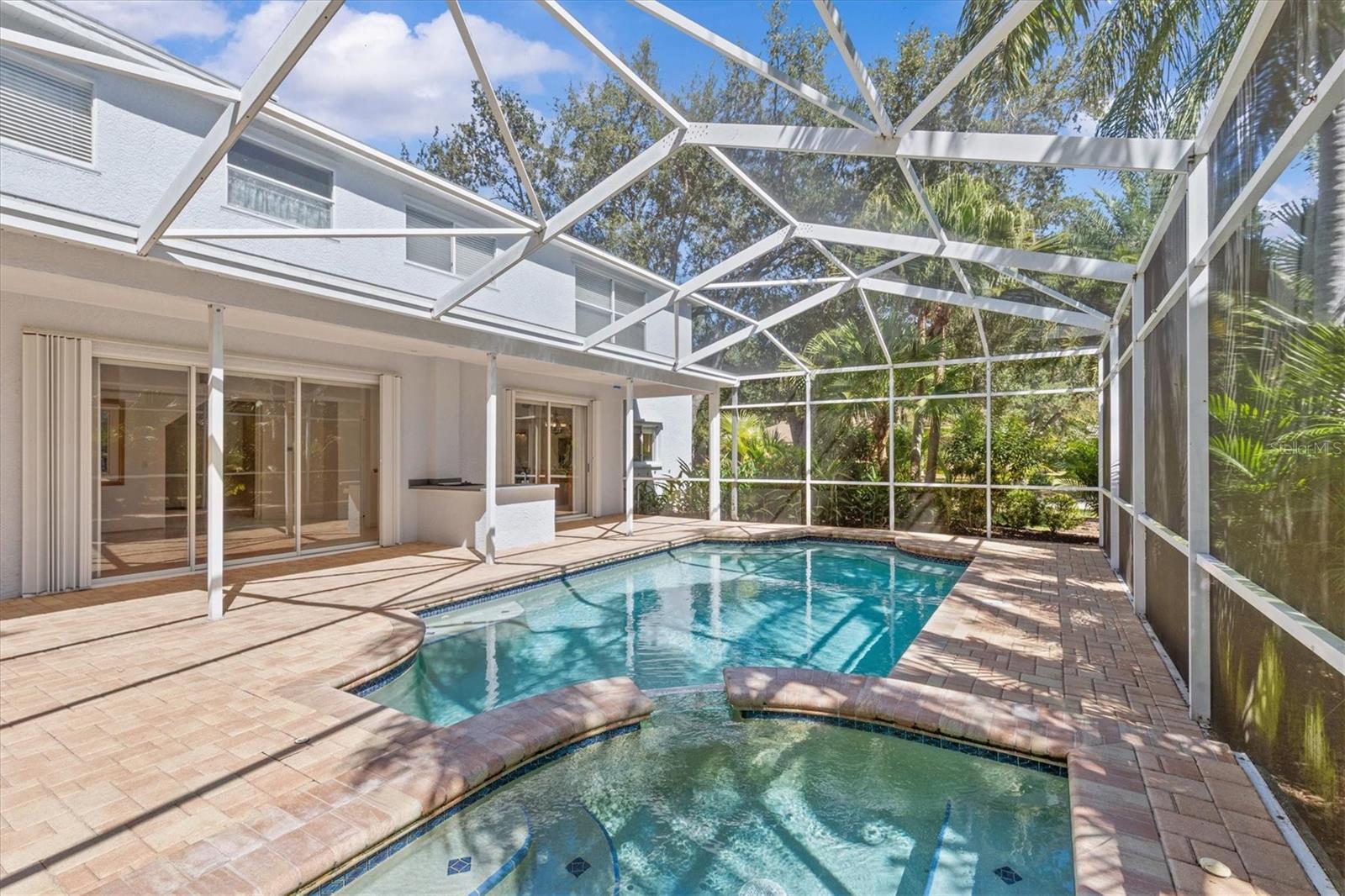 WARWICK HILLS - Residential