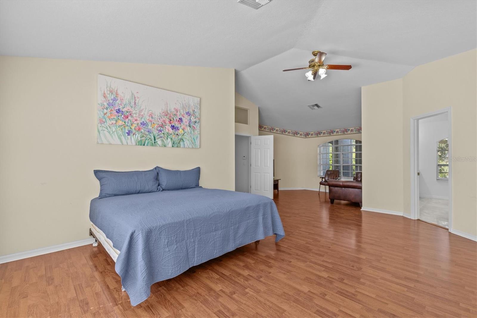 WARWICK HILLS - Residential