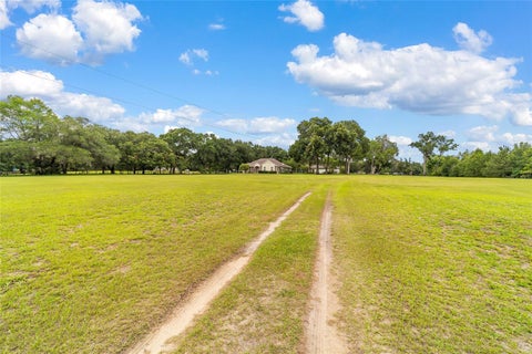 Tiny photo for 435 NE 155th Street Road, Citra, FL 32113 (MLS # OM726276)