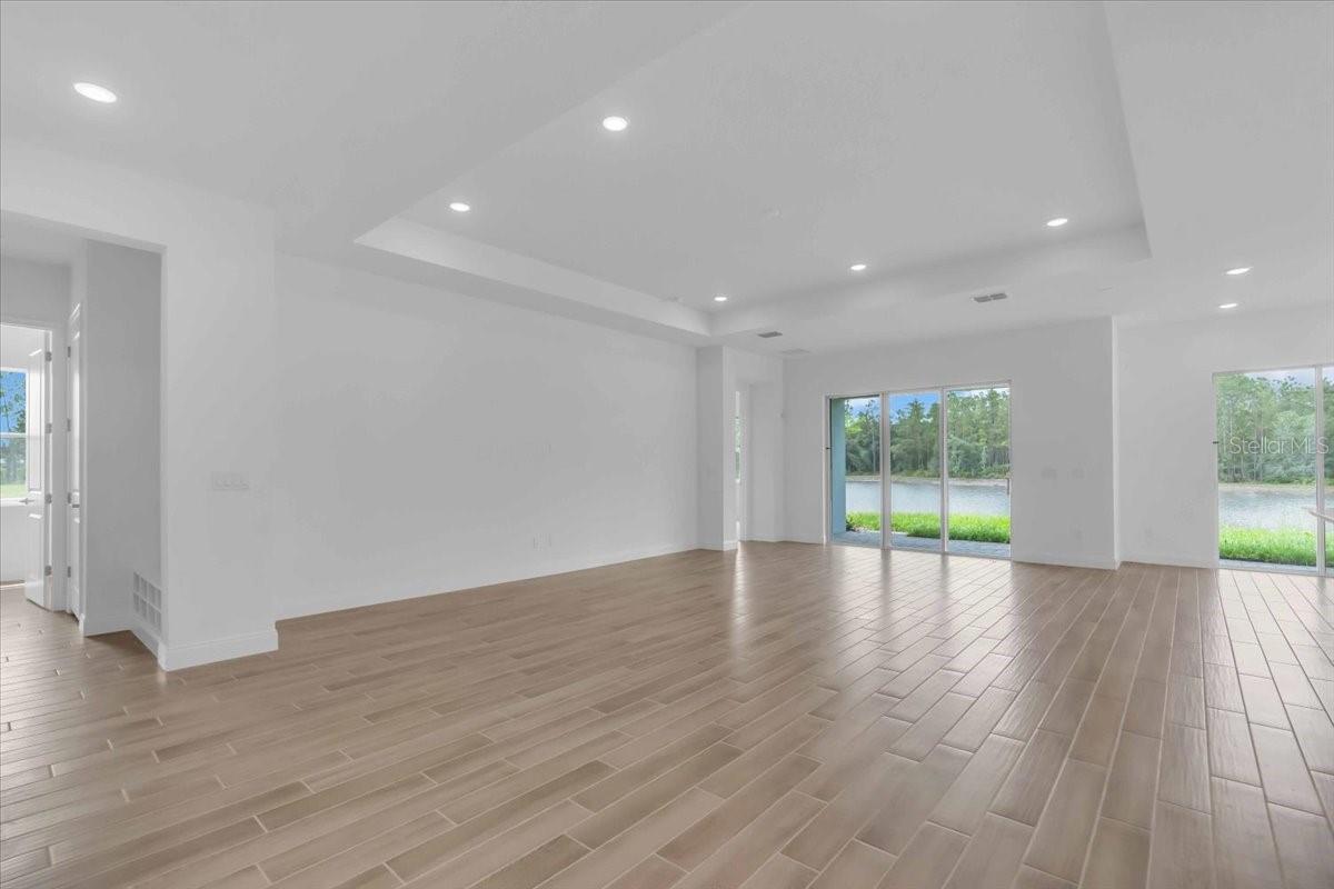 2302 LONE TREE BEND