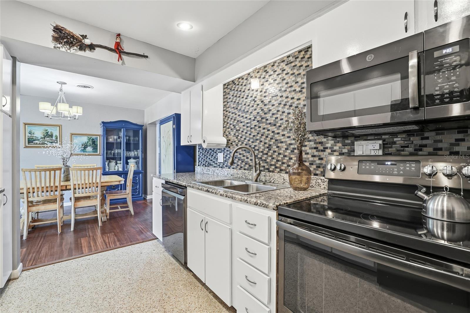 LAKESIDE TERRACE SUB - Residential