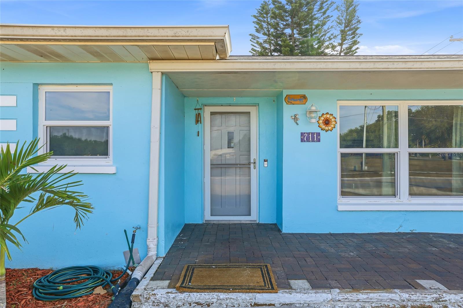 711 SAN SALVADOR DRIVE