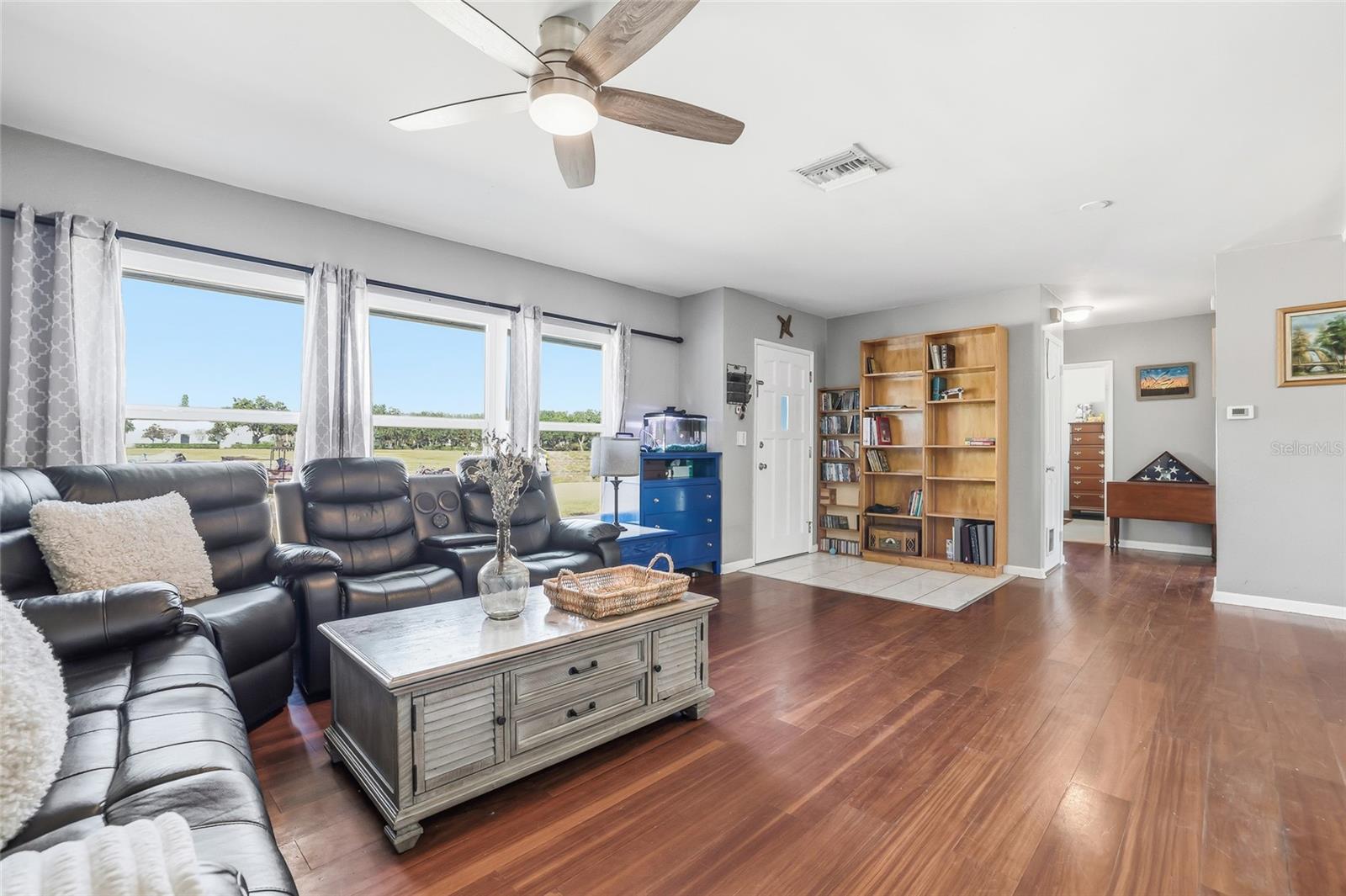 LAKESIDE TERRACE SUB - Residential