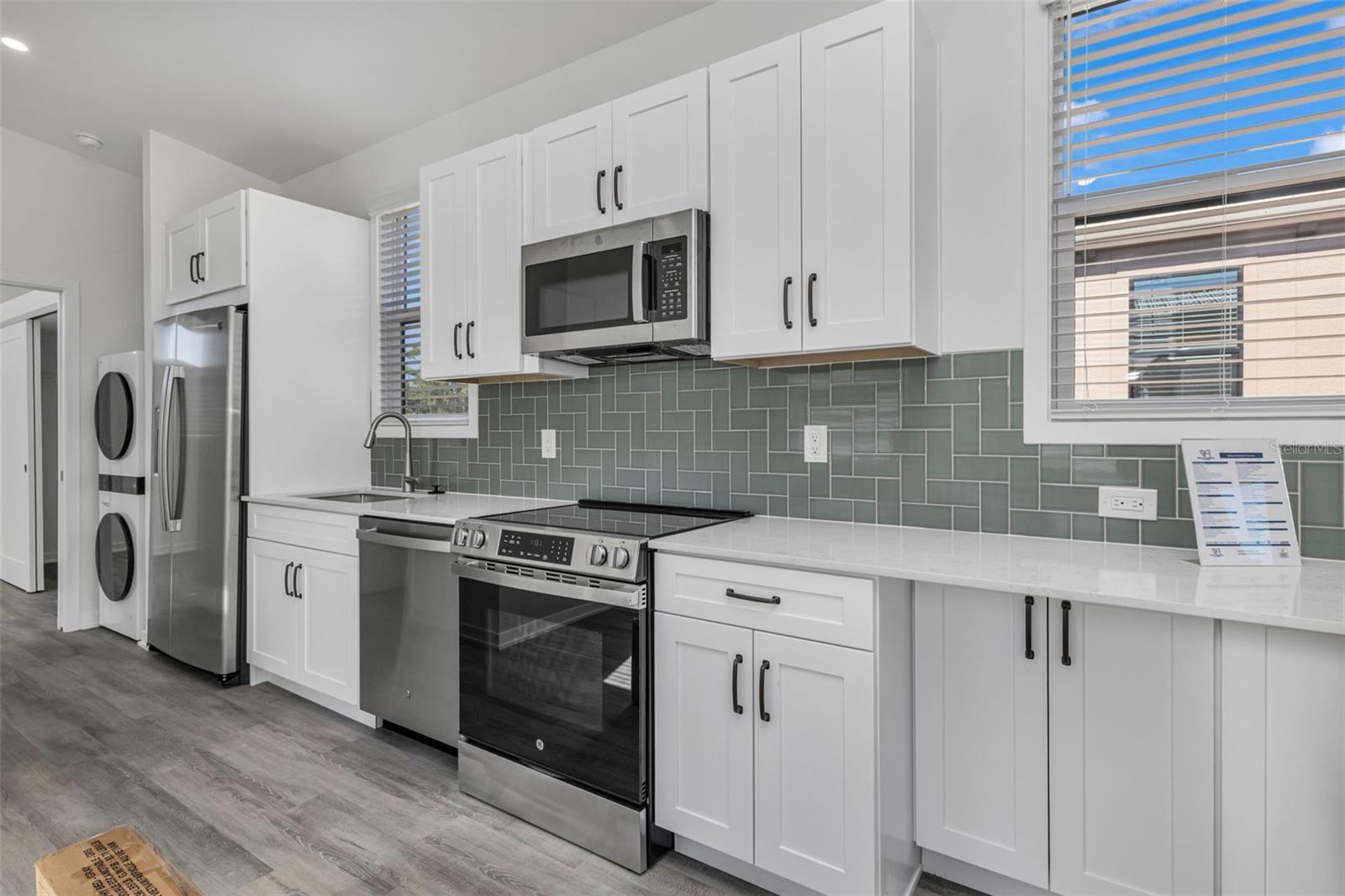 SOLANA COTTAGE RESORT - Residential