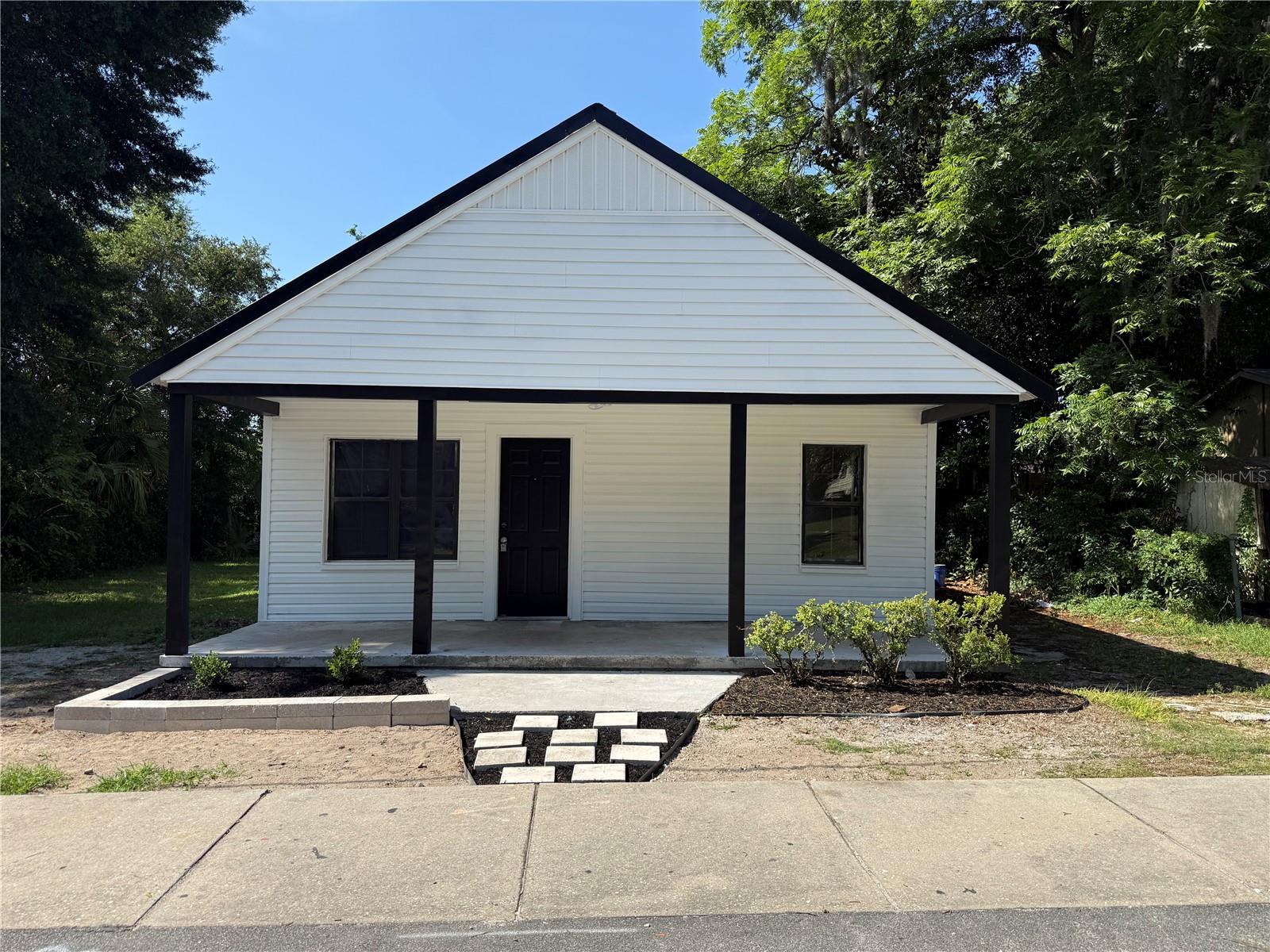 1018 SW 2ND STREET