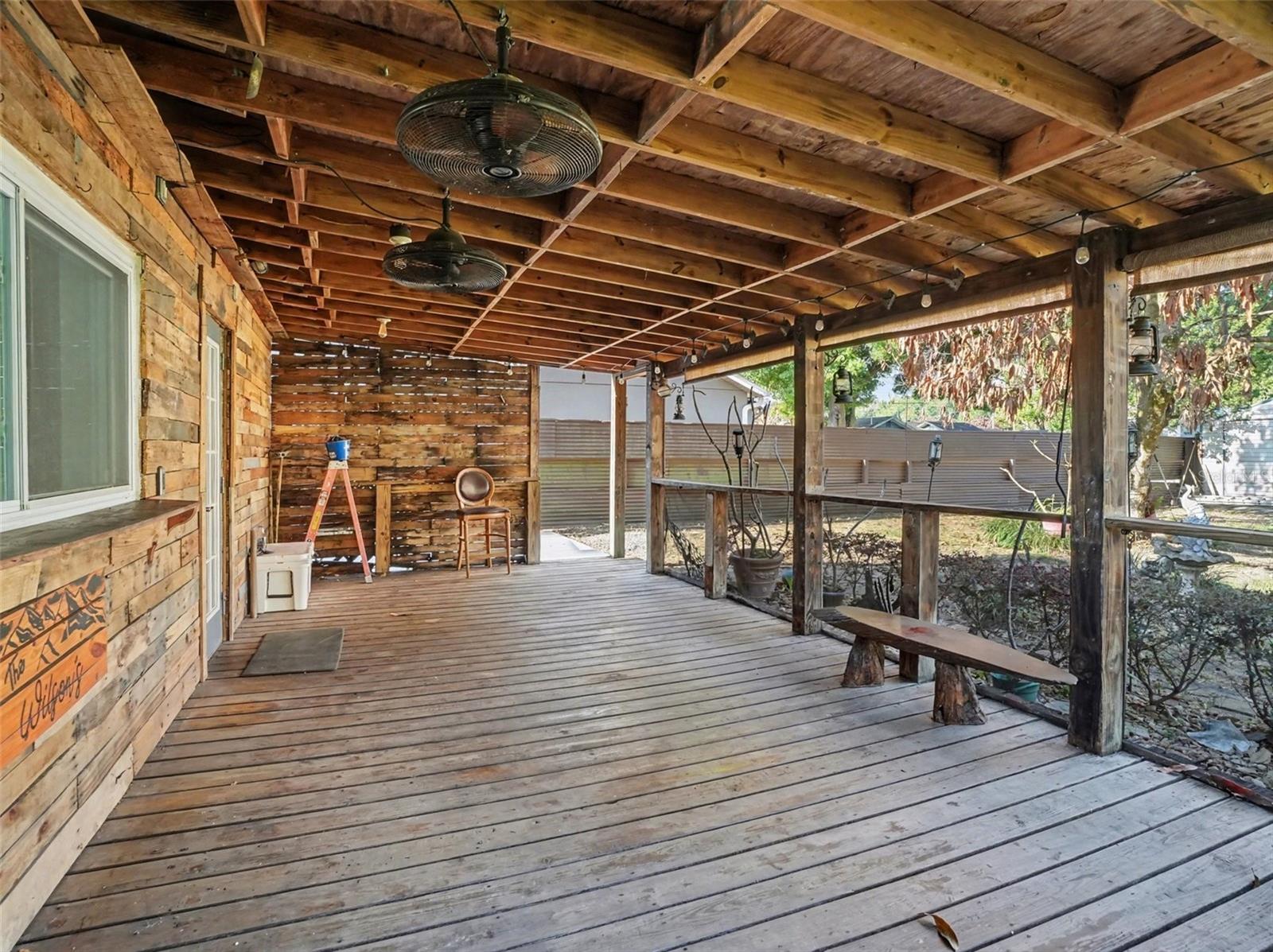 GLASS GARDENS - Residential