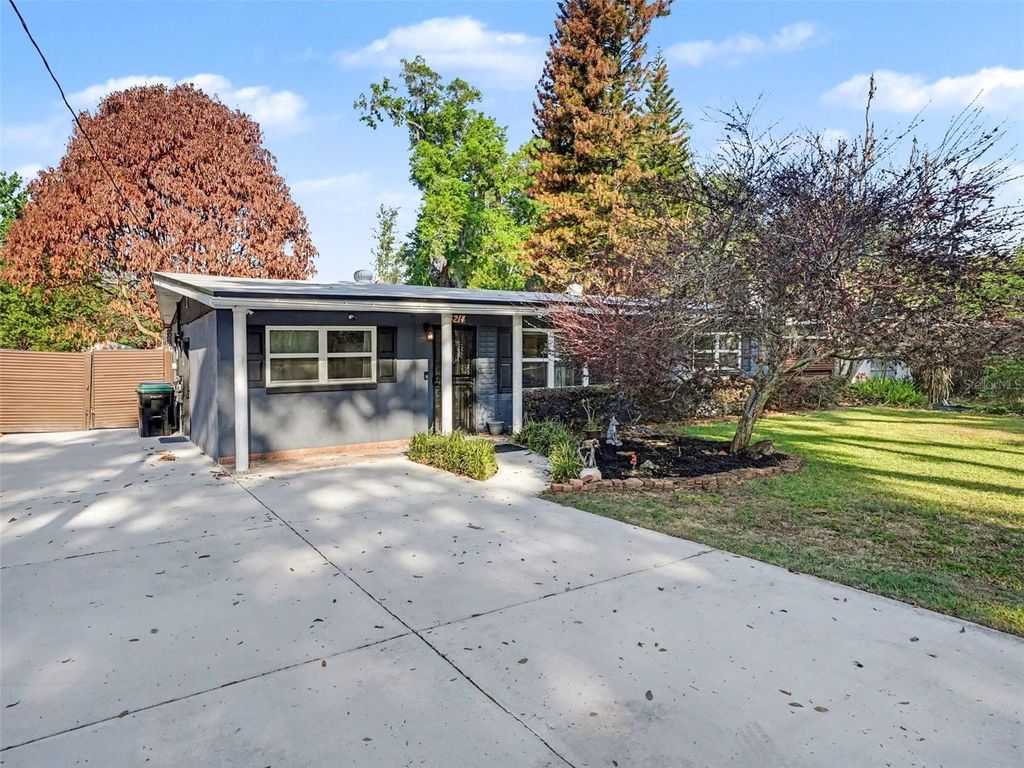 Photo of 3214 Dawley Avenue, Orlando, FL 32806 (MLS # O6394203)