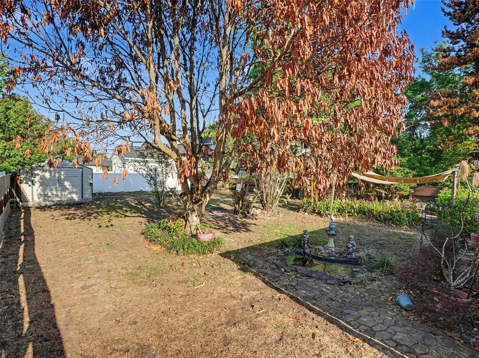 GLASS GARDENS - Residential