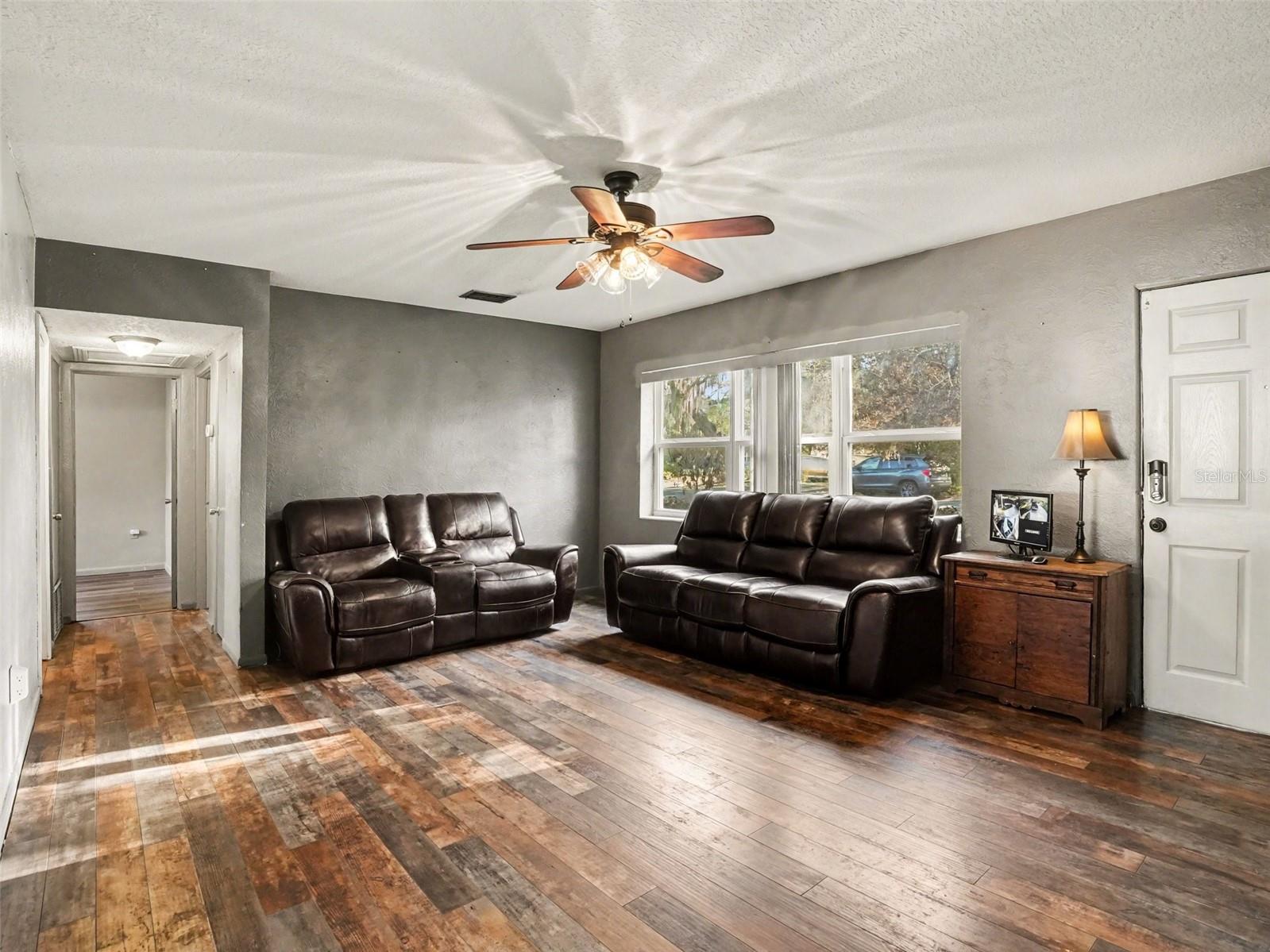 GLASS GARDENS - Residential