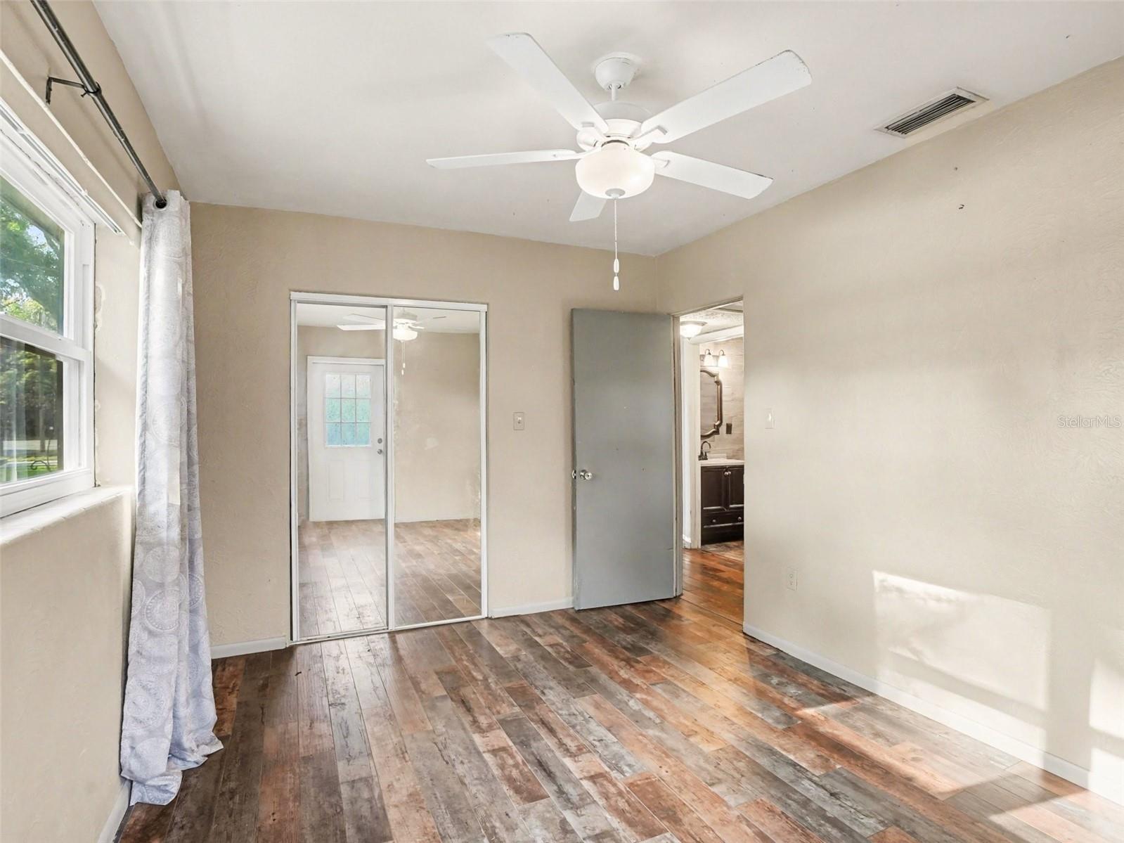 GLASS GARDENS - Residential