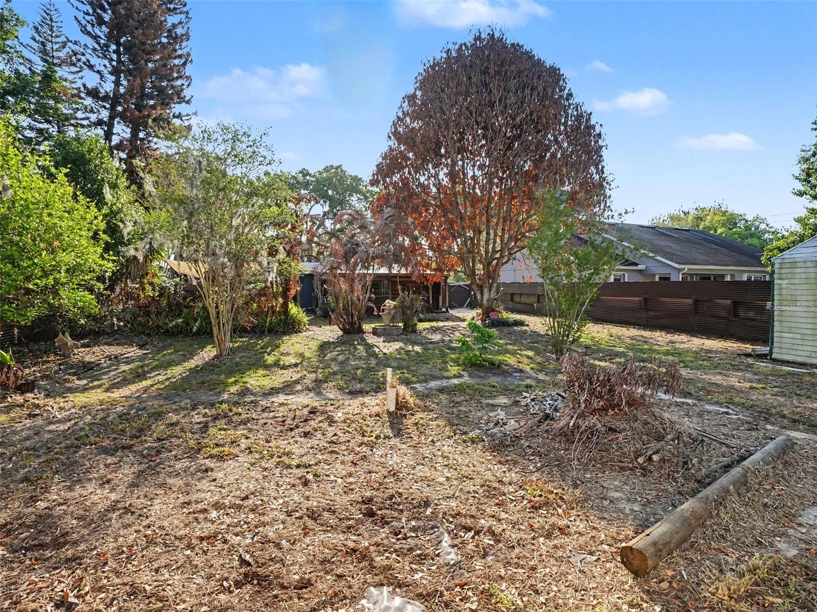 GLASS GARDENS - Residential