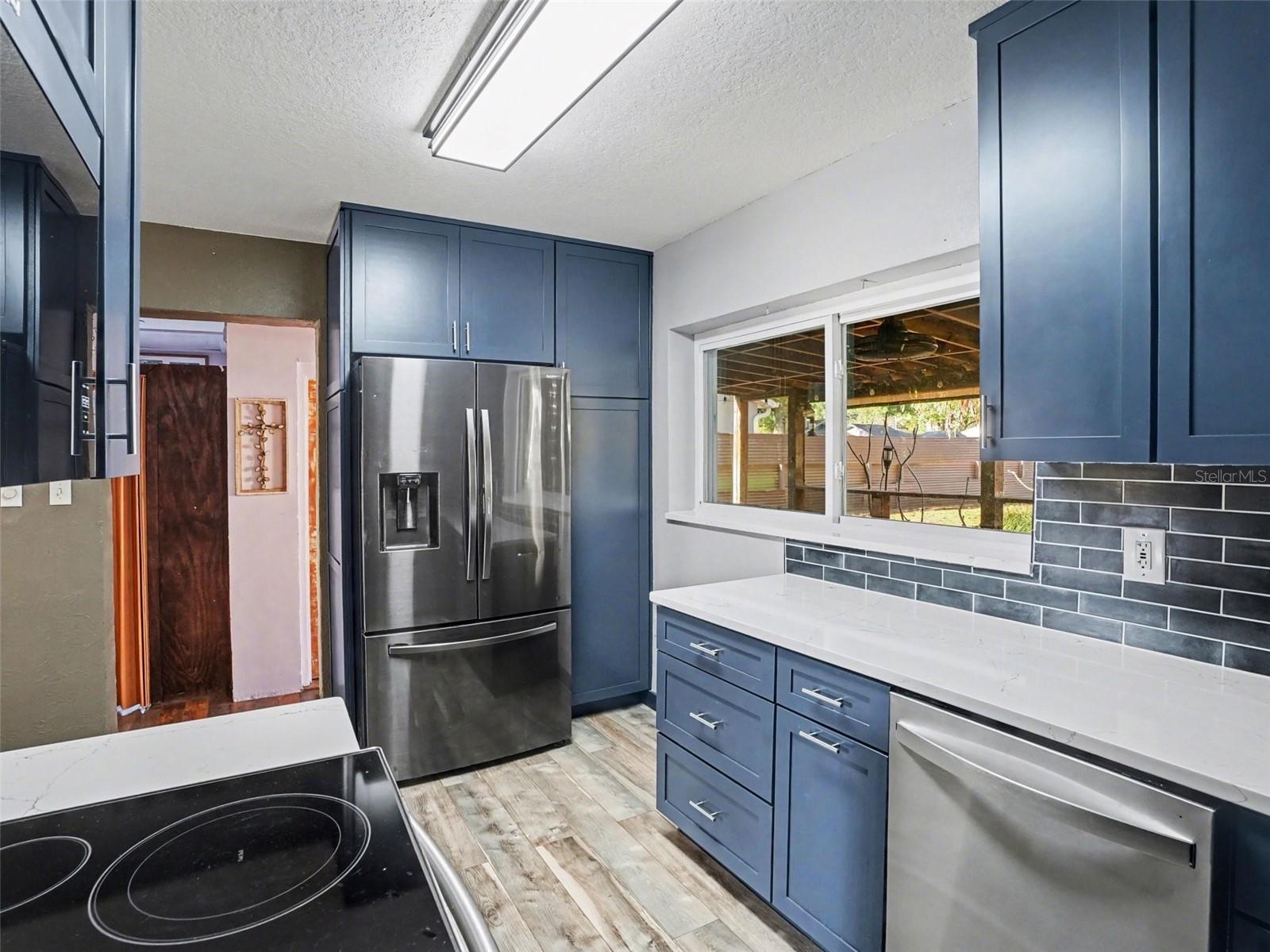 GLASS GARDENS - Residential