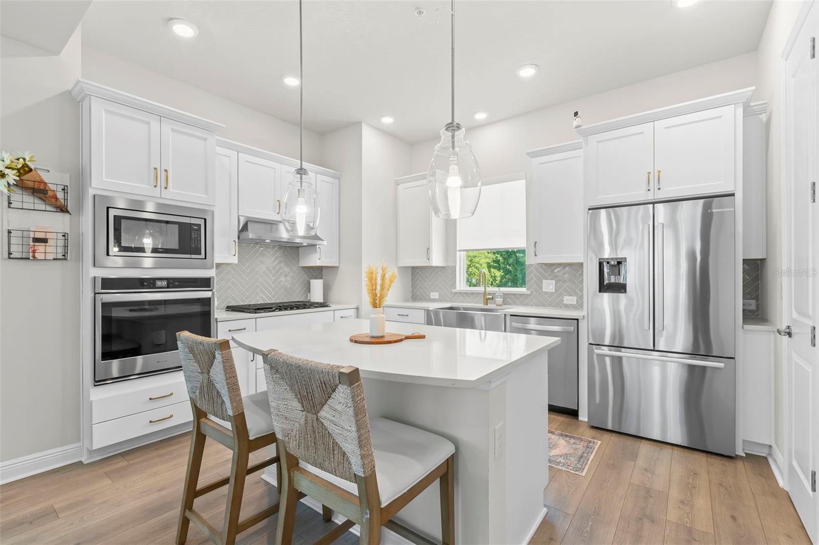 206 S TAMPANIA AVENUE 6