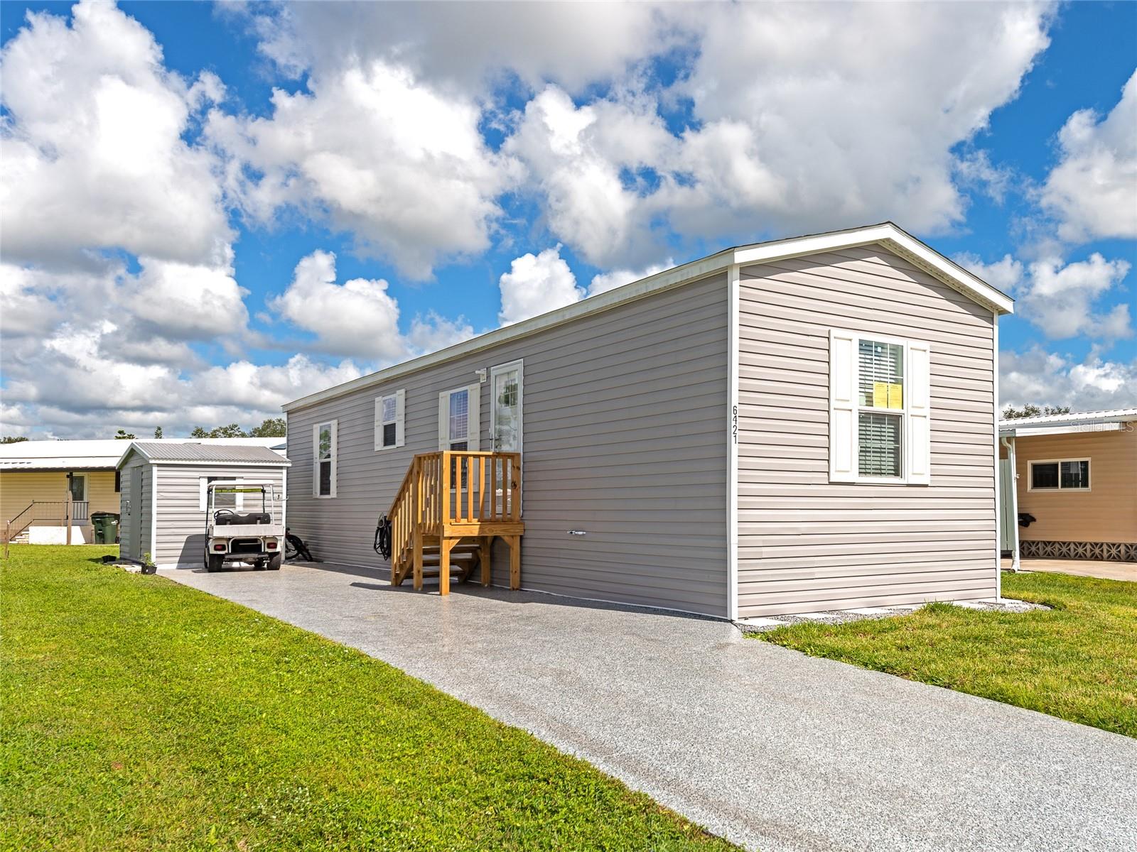HOLIDAY PARK - Residential