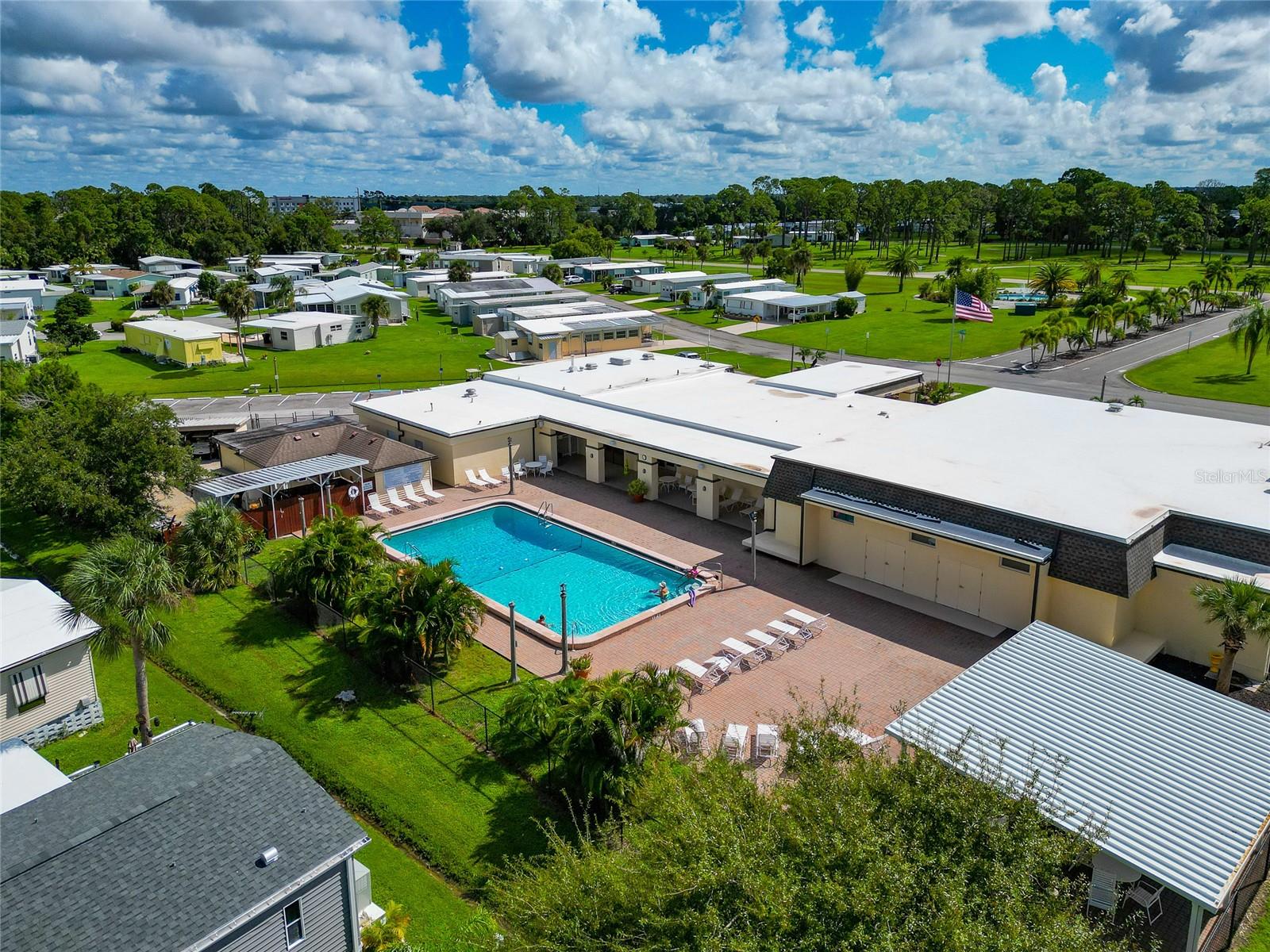 HOLIDAY PARK - Residential