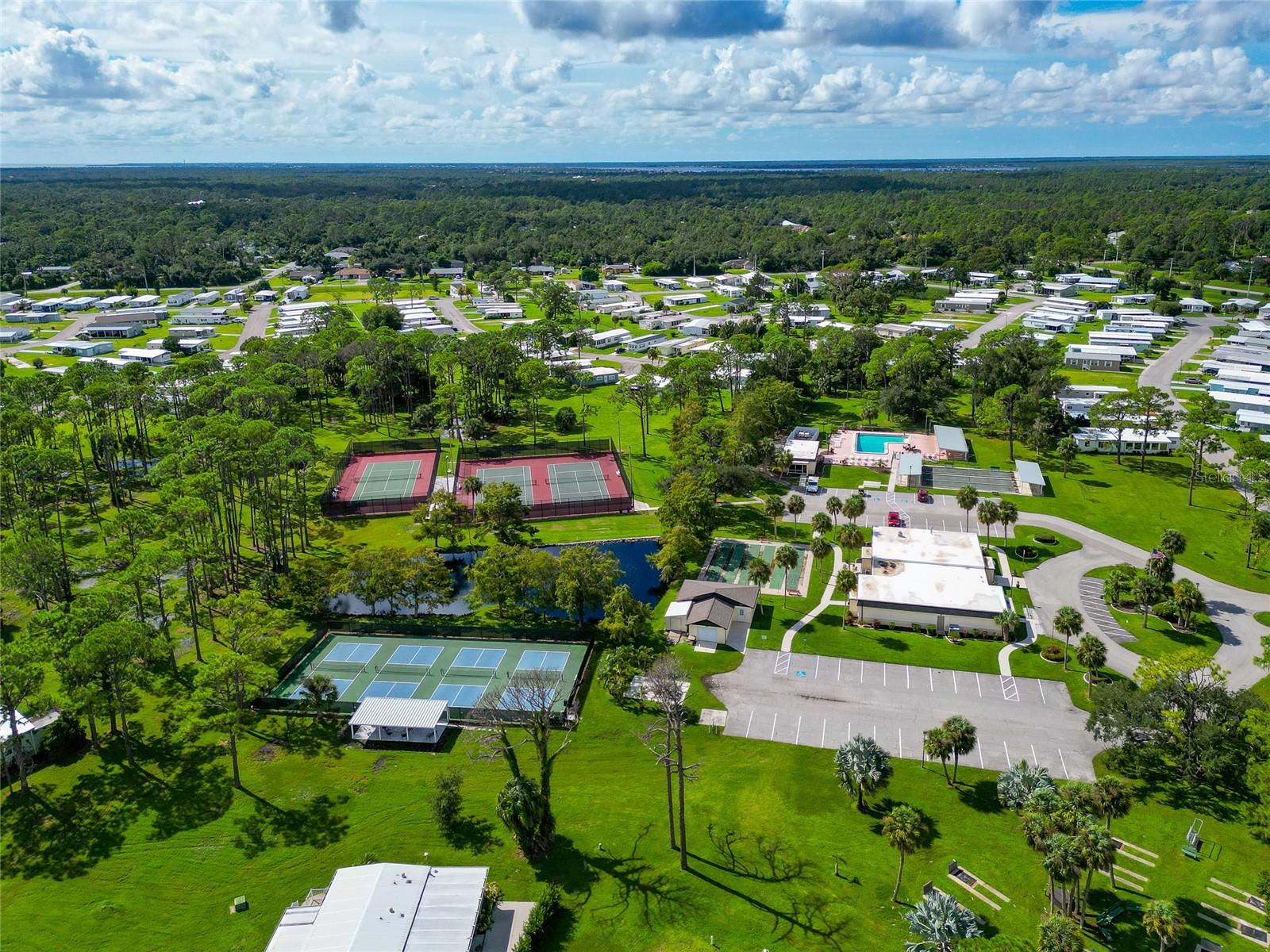 HOLIDAY PARK - Residential