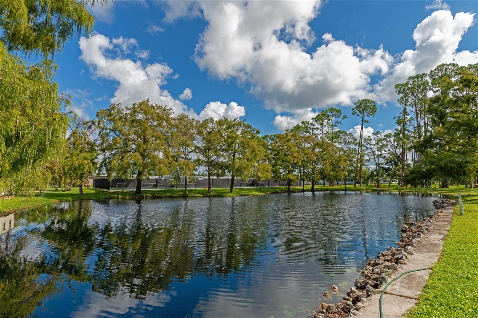 HOLIDAY PARK - Residential