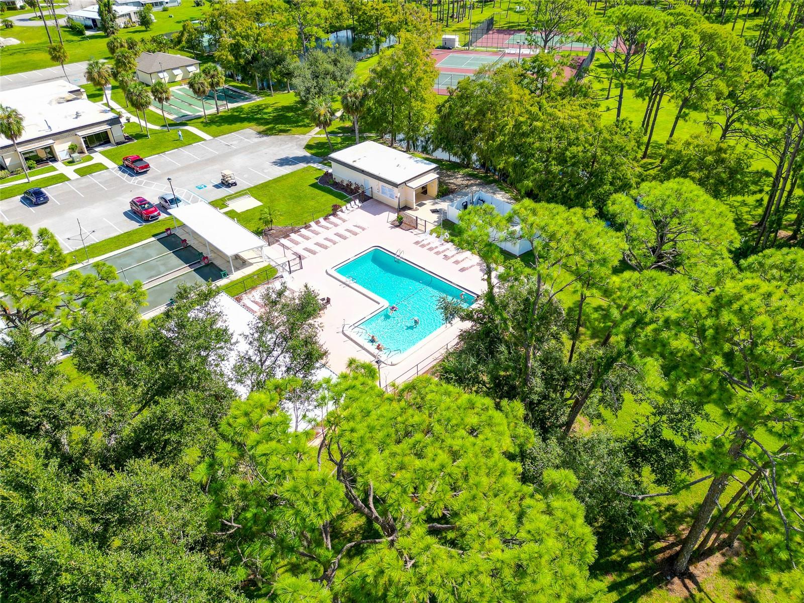 HOLIDAY PARK - Residential