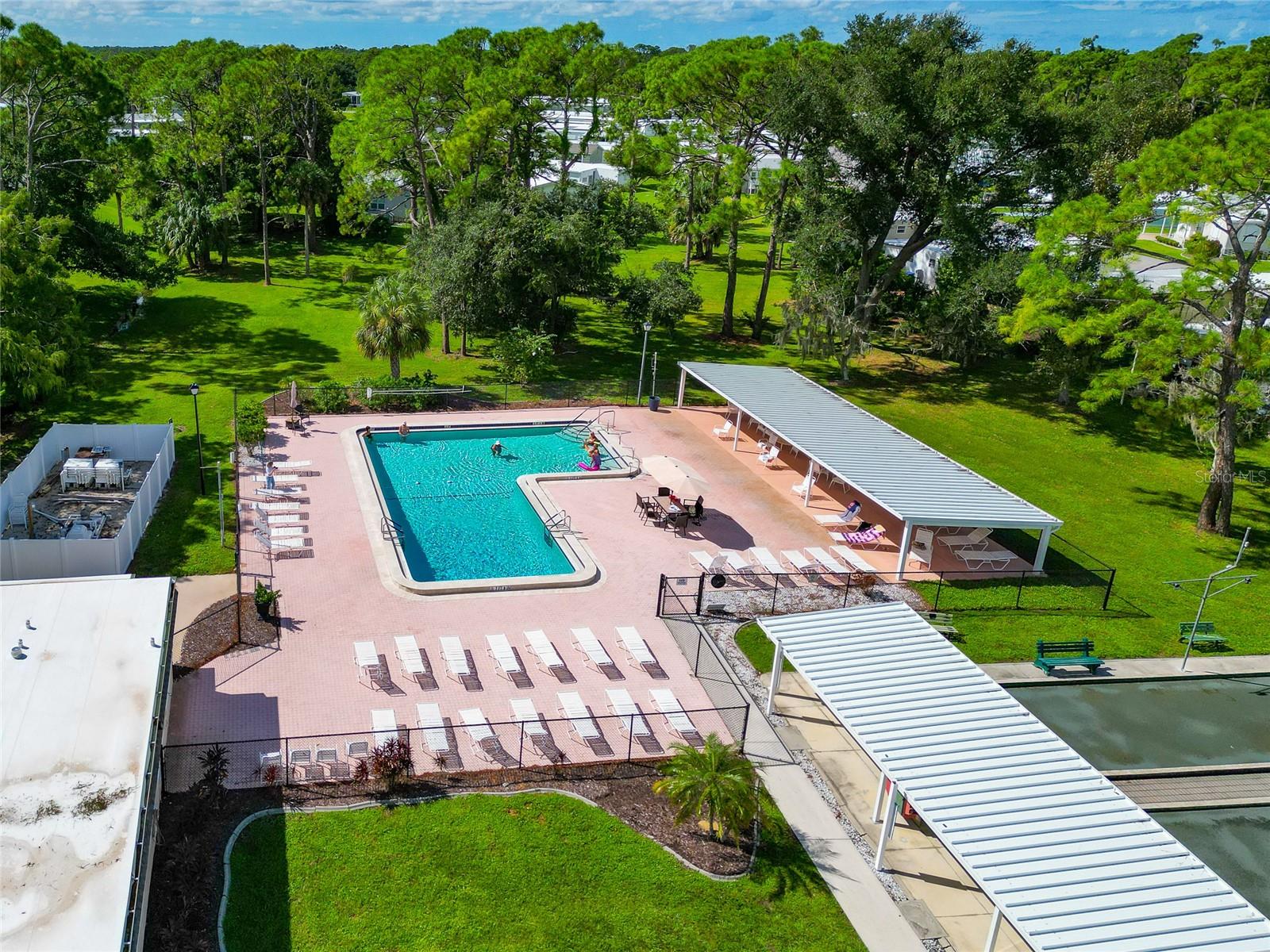 HOLIDAY PARK - Residential