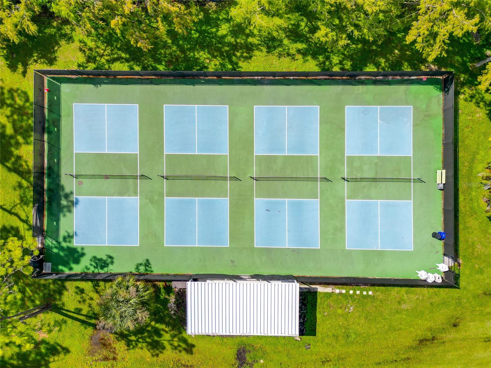 HOLIDAY PARK - Residential