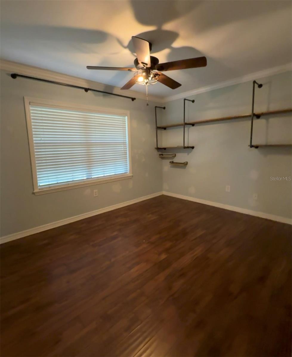 BELMONT OAKS - Residential