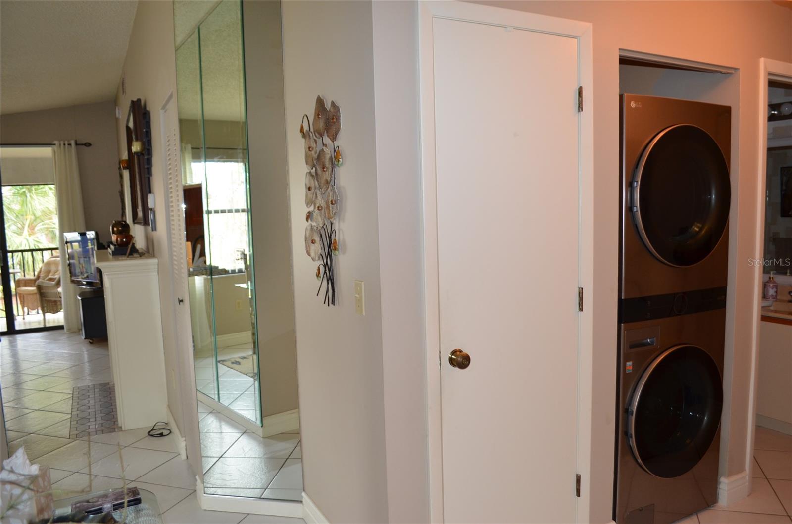 SHOREWALK BATH & TENNIS CLUB 27 - Residential