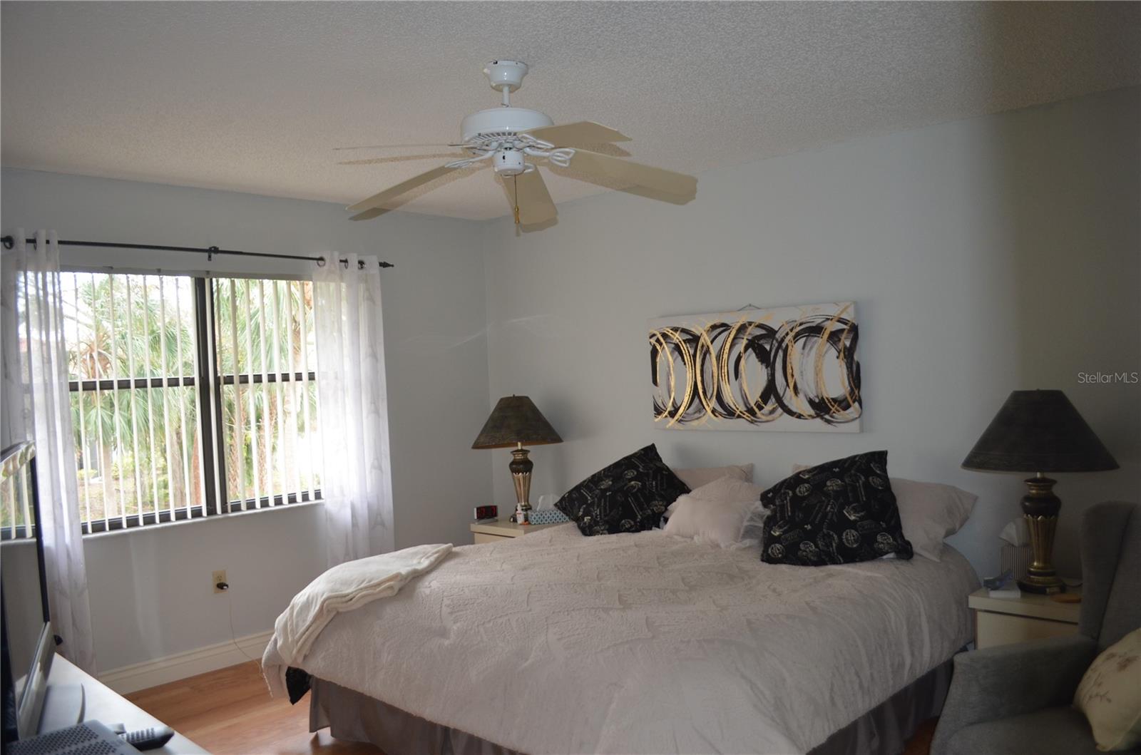 SHOREWALK BATH & TENNIS CLUB 27 - Residential